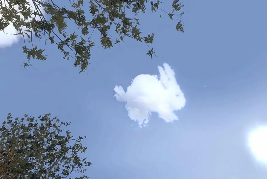 VR Therapie bei Depression: Park Szenario - Wolken in Tierform